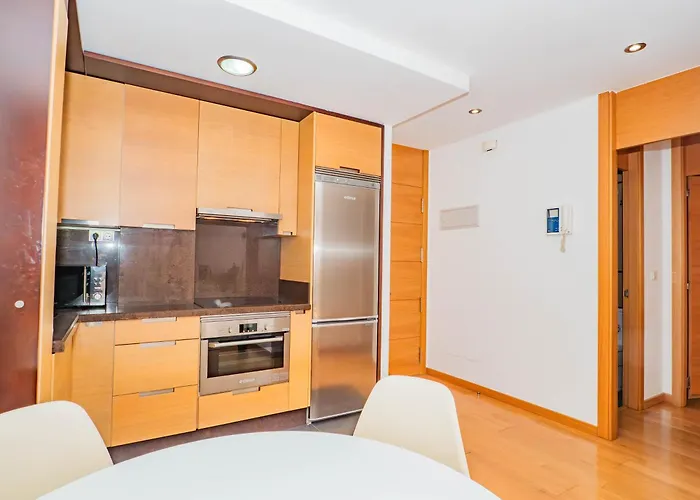 Ybh Paraguay, 15 Con Parking Gratis *